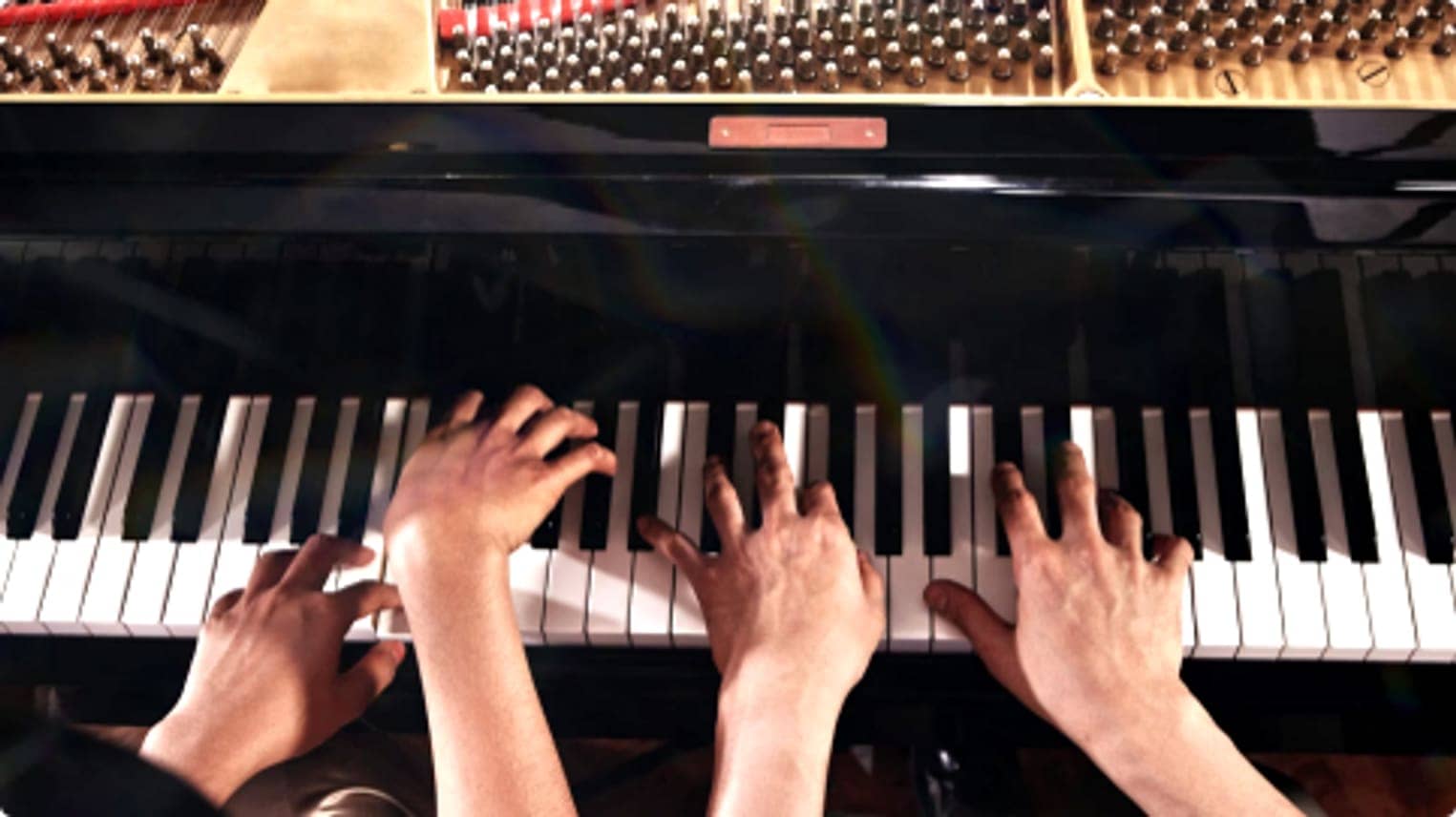 Piano a cuatro manos en la Escuela de Industriales: Jorge Gutiérrez-Marcet & Magdalena Ribas